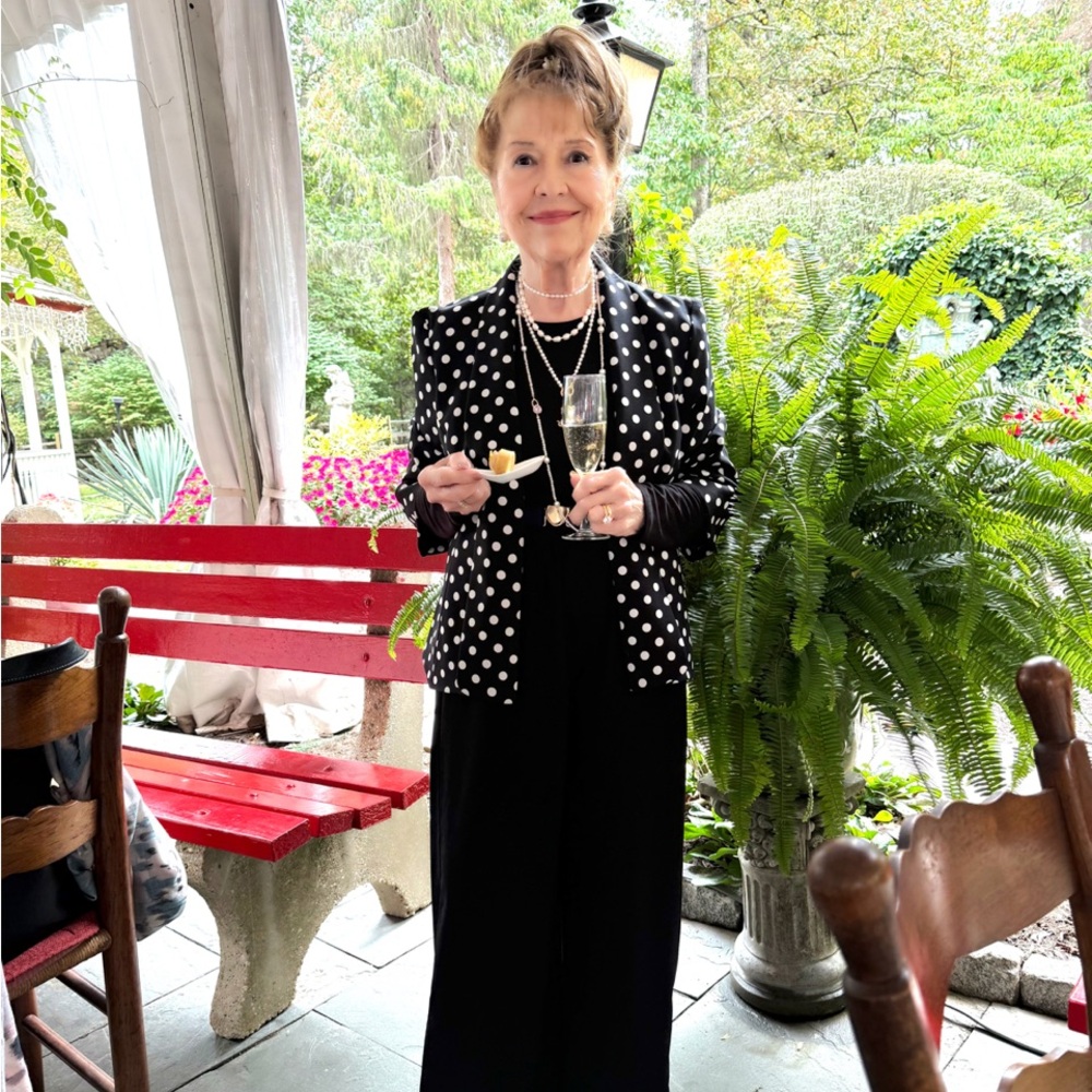 Hi, it's me, Tickie.